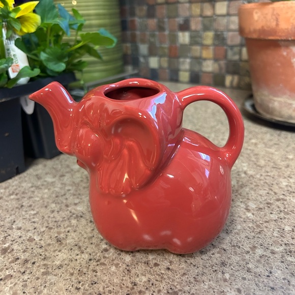 HOME ESSENTIALS | elephant pitcher - Picture 2 of 9